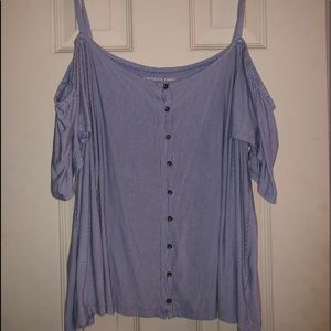 AMERICAN EAGLE COLD SHOULDER TOP
